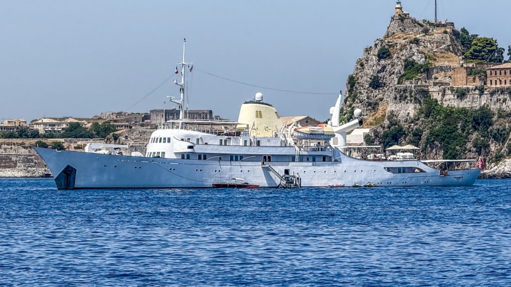 «Christina O»: Η θρυλική θαλαμηγός του Αριστοτέλη Ωνάση πωλείται ξανά – Η τιμή που προκαλεί σοκ