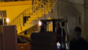 Πάσχα στο χωριό: «Ηλία ρίχτο» και έσπασαν εκατοντάδες κεραμίδια – Δείτε βίντεο