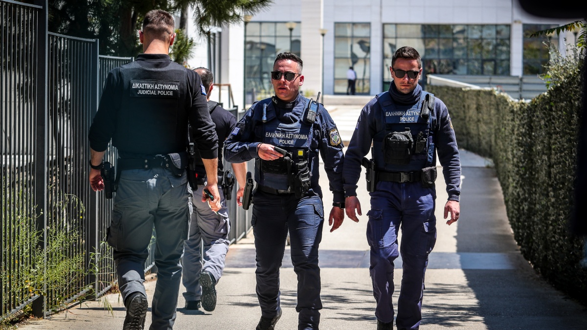 Συναγερμός στο Εφετείο Αθηνών – Μεγάλη επιχείρηση της ΕΛΑΣ για τον 89χρονο