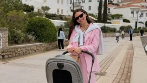 Ελένη Τσολάκη: H πασχαλινή βόλτα με την κόρη της και δημόσιο «ευχαριστώ»