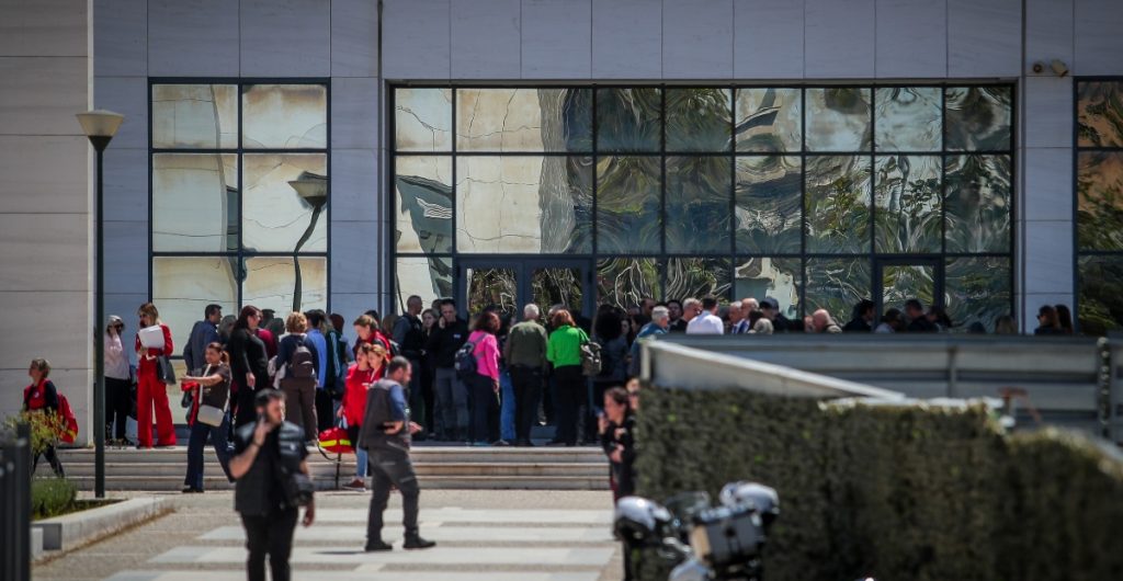 Ένωση Δικαστών και Εισαγγελέων για την ένοπλη επίθεση στο Εφετείο: «Απουσιάζουν τα κατάλληλα μέτρα ασφαλείας – η Πολιτεία να αναλάβει τις ευθύνες της»