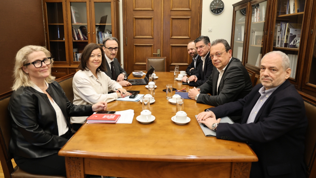 Φάμελλος: “Η κυβέρνηση υποβαθμίζει το κράτος δικαίου, τη Δικαιοσύνη και τις ανεξάρτητες Αρχές”