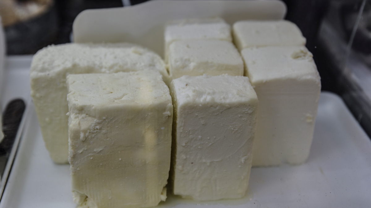 ΕΦΕΤ: Διευκρινίσεις για τον εντοπισμό Listeria monocytogenes σε φέτα