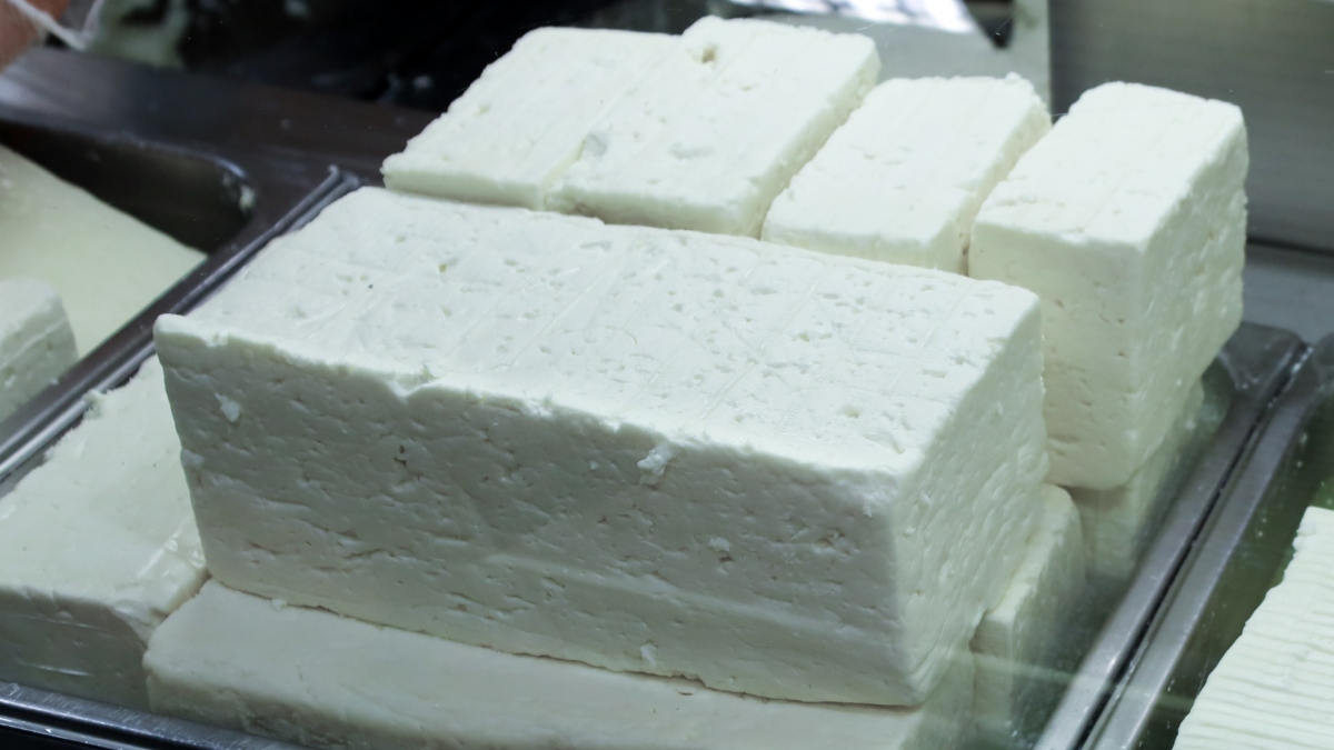 ΕΦΕΤ: Ανακαλεί τη «Φέτα Βυτίνας» λόγω μόλυνσης με λιστέρια