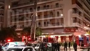 Τραγωδία στη Νέα Σμύρνη: Νεκρή μία γυναίκα μετά από φωτιά σε διαμέρισμα πέμπτου ορόφου – Δείτε Βίντεο