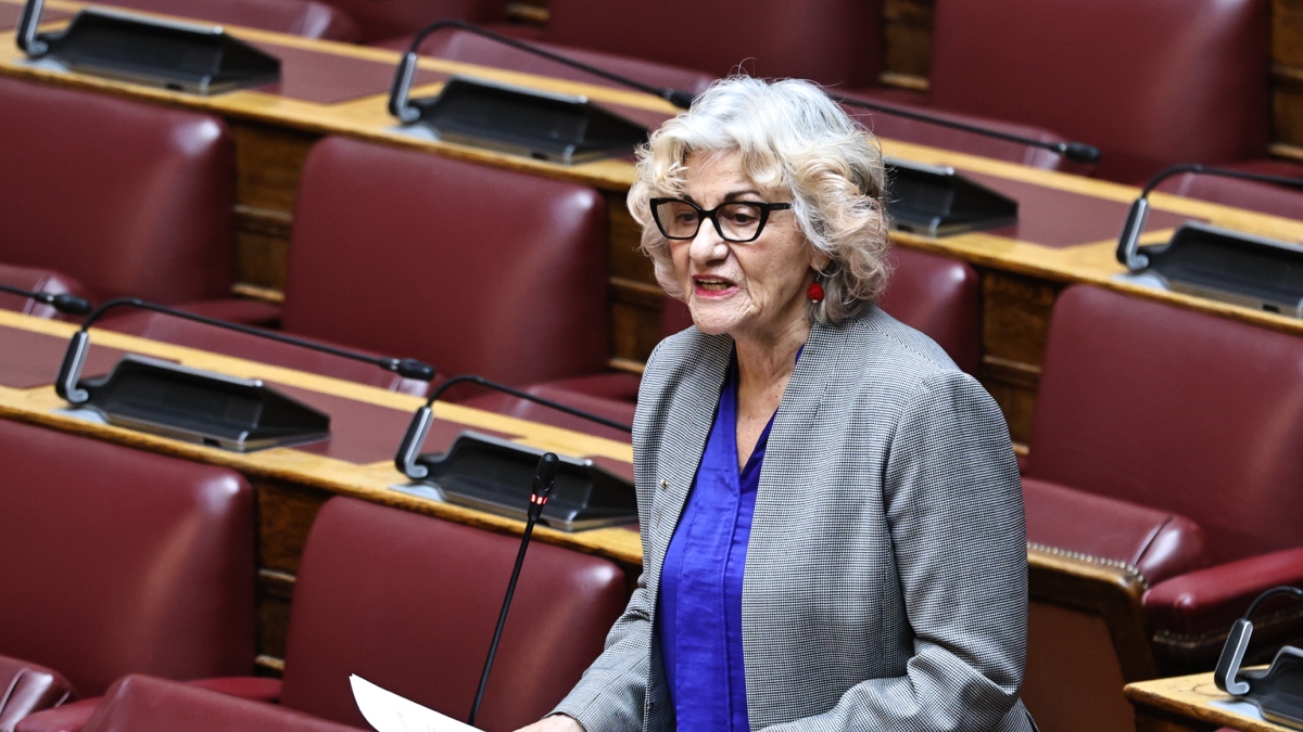 Ανείπωτος θρήνος για τη Θεανώ Φωτίου: Έφυγε από τη ζωή ο γιος της σε ηλικία 48 ετών