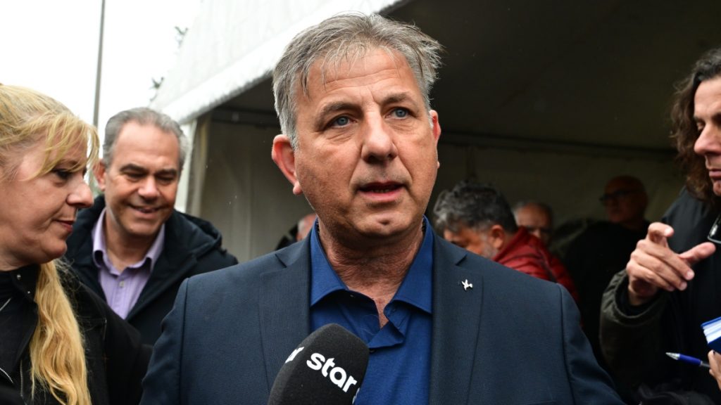 Δίκη για Τέμπη: “Ο Γεράσιμος δίνει μάχη με πόνους φρικτούς – Ζει στο σκοτάδι άδικα”