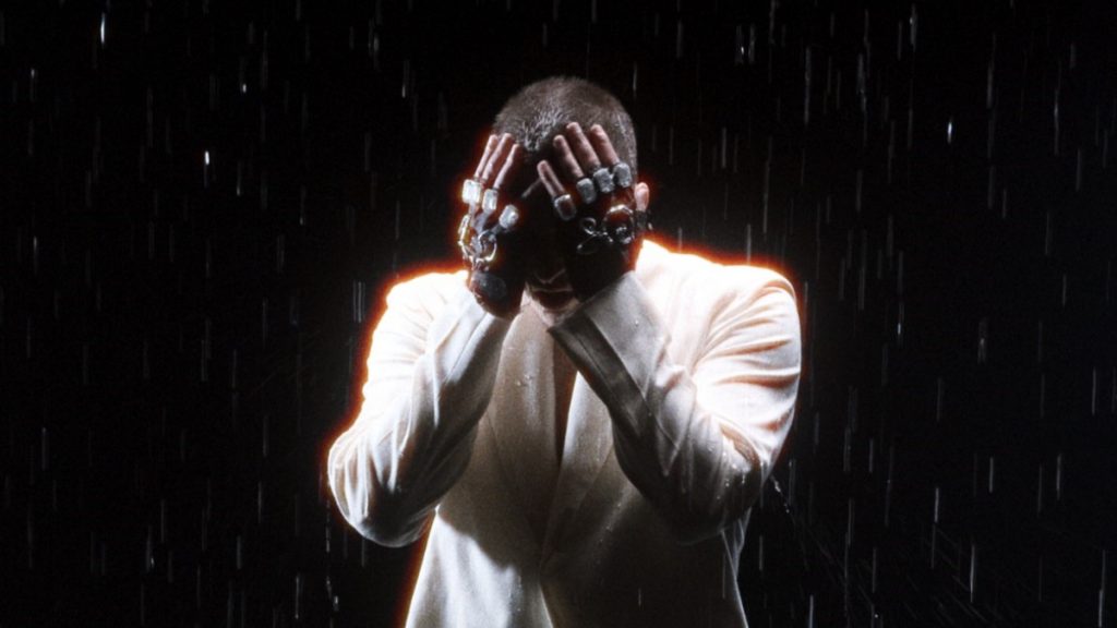 Good job Nicky: Κυκλοφόρησε το επίσημο music video του “Dark side of the moon”