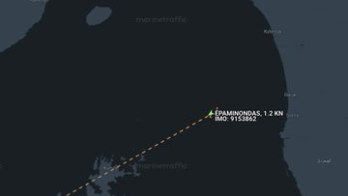 Χάος στα Στενά του Ορμούζ: Χτυπήματα σε τρία εμπορικά πλοία – Ανάμεσα τους ένα ελληνόκτητο