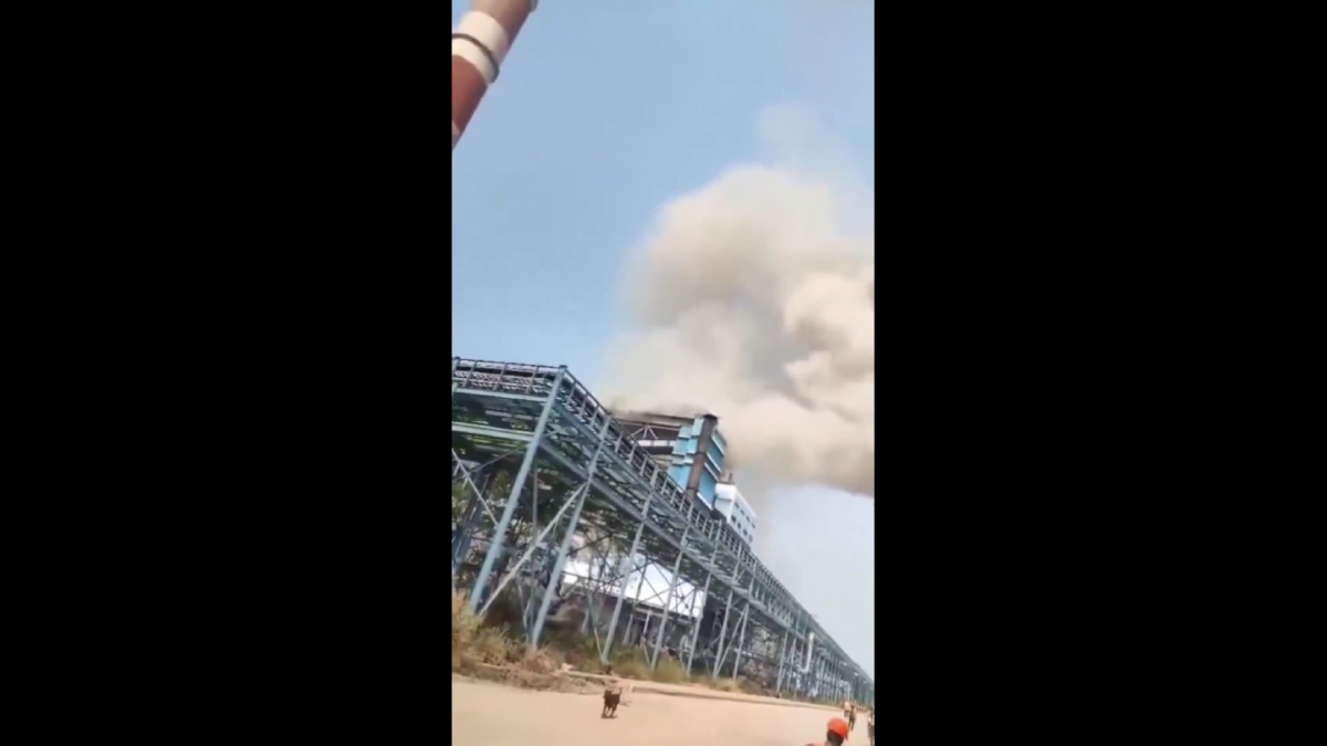 Ινδία: Τραγωδία με 10 νεκρούς μετά από έκρηξη σε ενεργειακή μονάδα (Βίντεο)