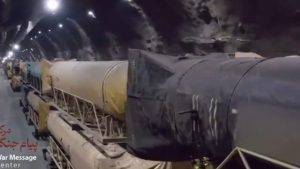 Το Ιράν ισχυρίζεται ότι ανανεώνει το οπλοστάσιό του ταχύτερα από ό,τι πριν τον πόλεμο – Βίντεο από υπόγειες πυραυλικές εγκαταστάσεις