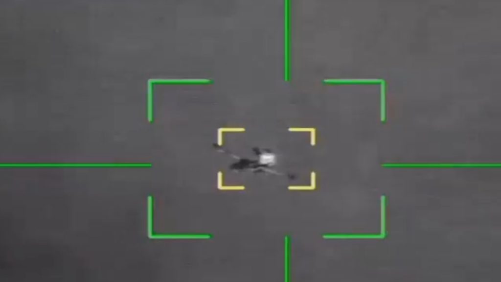 Συνεχίζονται οι έρευνες για τον εντοπισμό του αγνοούμενου πιλότου από το μοιραίο F-15 – Το στοίχημα του Τραμπ και η επιχείρηση των Κομάντος