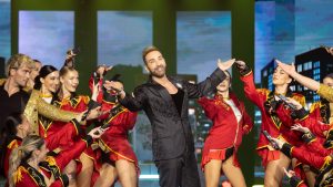 J2US: Επιστρέφει δυναμικά αύριο στις 20:50 με το 8ο live – Tα τραγούδια, ο guest κριτής & οι εκπλήξεις