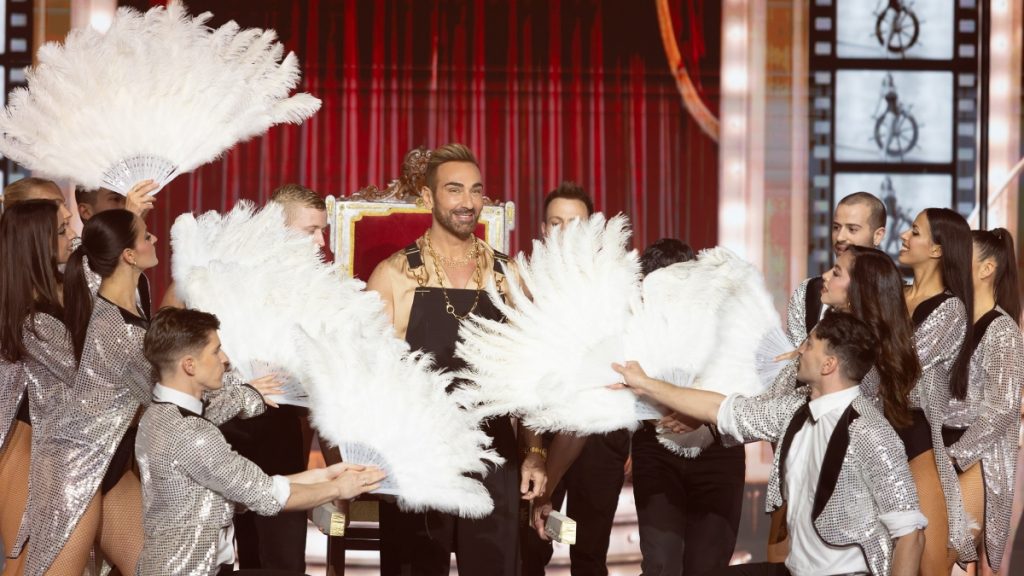 J2US: Το πιο ανατρεπτικό πάρτυ έρχεται αυτό το Σάββατο στις 20:50 – Tα τραγούδια, ο guest κριτής & οι εκπλήξεις