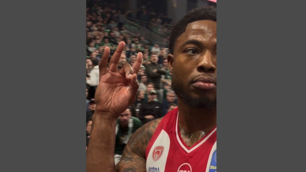 ΚΑΕ Ολυμπιακός: «Ο Παναθηναϊκός έκανε καταγγελία για άσεμνη χειρονομία του Τζόουνς»