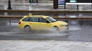 Κακοκαιρία Erminio: Ήχησε το 112 στην Αττική – “Περιορίστε τις μετακινήσεις μέχρι τα μεσάνυχτα”