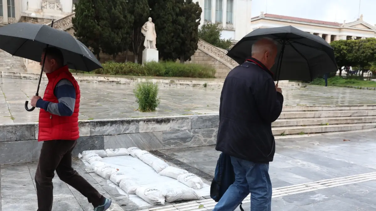 Καιρός: Φθινοπωρινό το σκηνικό από την Τρίτη – Πτώση της θερμοκρασίας με ισχυρούς ανέμους