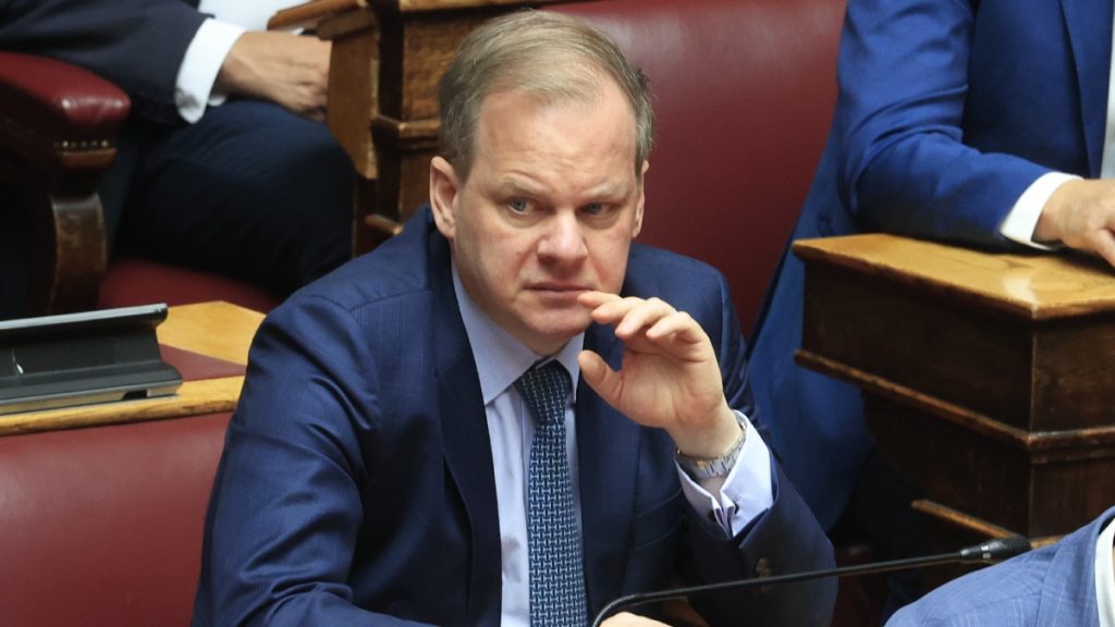 Κώστας Καραμανλής: «Δεν θα είμαι υποψήφιος στις επόμενες εκλογές – Θα παραμείνω στη Βουλή μέχρι τη λήξη της θητείας μου»