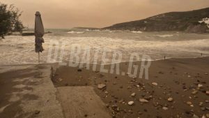 Erminio: Τεράστια κύματα 3-4 μέτρων κάλυψαν τα λιμάνια σε Ρόδο και Κίμωλο – Θυελλώδεις άνεμοι και πλημμυρισμένοι δρόμοι