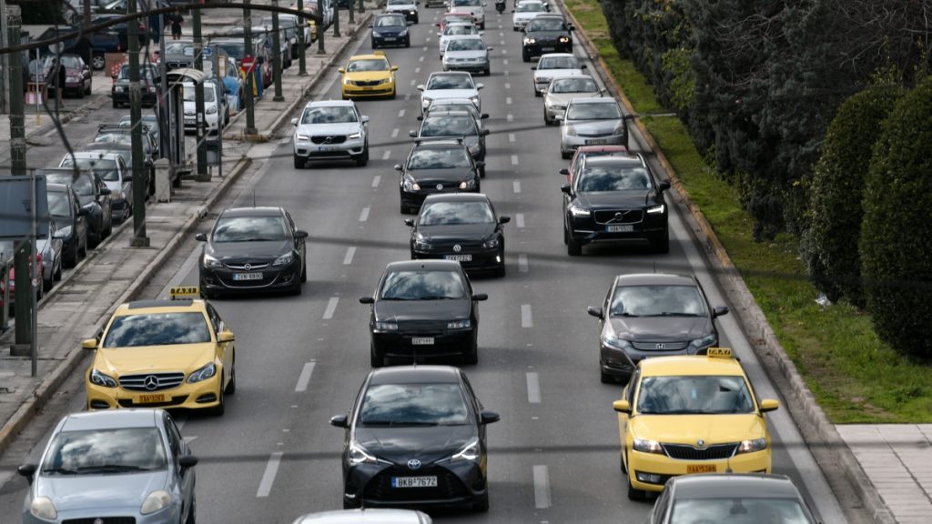 Κίνηση: Στο “κόκκινο” Κηφισός και Κηφισίας – Μποτιλιάρισμα σε Λεωφόρο Αθηνών και παραλιακή