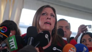 “Πυρά” της Ένωσης Εισαγγελέων Ελλάδος κατά της Ζωής Κωνσταντοπούλου: “Παρανομεί καλυπτόμενη από το μανδύα της βουλευτικής ασυλίας”