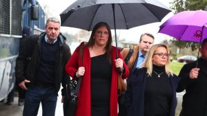 Δίκη για Τέμπη – Κωνσταντοπούλου: “Αυτοί που σκότωσαν τα παιδιά θα έπρεπε να είναι εδώ με σκυμμένο κεφάλι” (βίντεο)