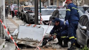 Κόρινθος: Εμφανίστηκε αυτοβούλως στο Α.Τ. ο μηχανικός – Το μπαλκόνι είχε βάρος 2,5 τόνων και πολτοποίησε την άτυχη 43χρονη