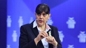 Λάουρα Κοβέσι από το Φόρουμ των Δελφών: “Πιθανό να έρθουν και άλλες καταγγελίες, συνώνυμο της διαφθοράς ο ΟΠΕΚΕΠΕ” (βίντεο)