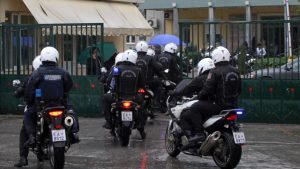 Συναγερμός στο Γενικό Κρατικό Νίκαιας: Ψυχιατρικός ασθενής με όπλο προκάλεσε πανικό – Συνελήφθη από την ομάδα ΔΙΑΣ