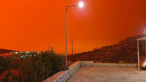 Κρήτη: Απόκοσμες εικόνες από την αφρικανική σκόνη – Πολλά προβλήματα στις μεταφορές