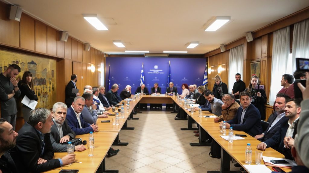 Αφθώδης πυρετός: Σχέδιο μερικής διακίνησης τυριών από την Λέσβο – Ολοκληρώθηκε η συνάντηση με τους κτηνοτρόφους στο υπ. Αγροτικής Ανάπτυξης