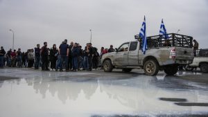 Μέτρα στήριξης από ΥΠΑΑΤ για πληγέντες από τον αφθώδη πυρετό – Αναστολή φόρων και εισφορών