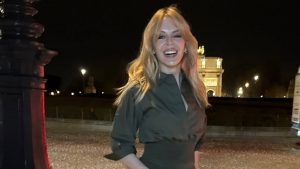 Κάιλι Μινόγκ: Το Netflix ετοιμάζει ένα νέο ντοκιμαντέρ για τη ζωή και την πορεία της σούπερ σταρ