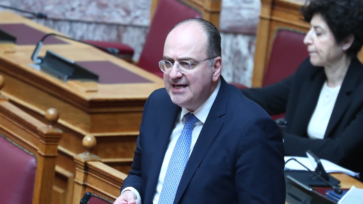 Μακάριος Λαζαρίδης: “Έκτακτα μέτρα για τον αφθώδη πυρετό” – Σφοδρή επίθεση από τον Παύλο Πολάκη