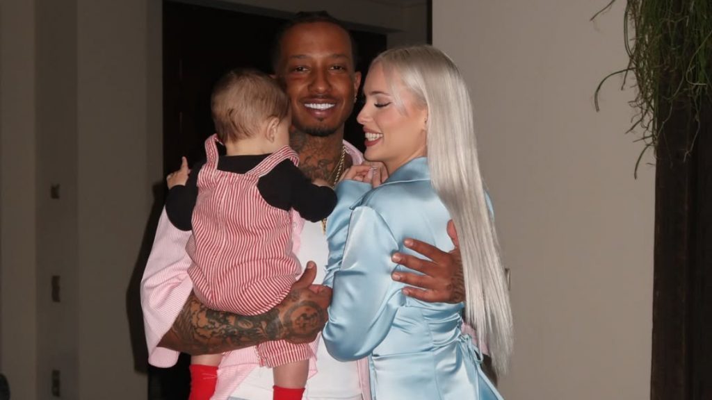 Light & Άννα Θεοδωρίδη: Το πρώτο Πάσχα με τον 6 μηνών γιο τους – Οι τρυφερές φωτογραφίες (pics)