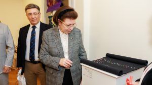 Λίνα Μενδώνη: «Δημιουργούμε τη νέα γενιά χειροτεχνών με επαγγελματική πιστοποίηση και διεθνή προοπτική»