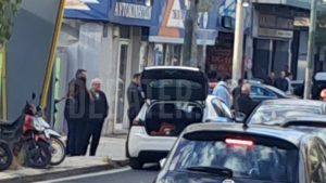 Λιοσίων: Άγνωστοι χτύπησαν με σκούτερ ένα ανήλικο κορίτσι και το εγκατέλειψαν