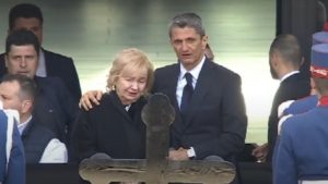 Μιρτσέα Λουτσέσκου: Λύγισε μπροστά στο φέρετρο του ο γιος του Ράζβαν