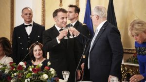 Μακρόν: «Το “Ελλάς-Γαλλία-Συμμαχία” είναι σήμερα πιο επίκαιρο από ποτέ» είπε στα ελληνικά (Βίντεο)