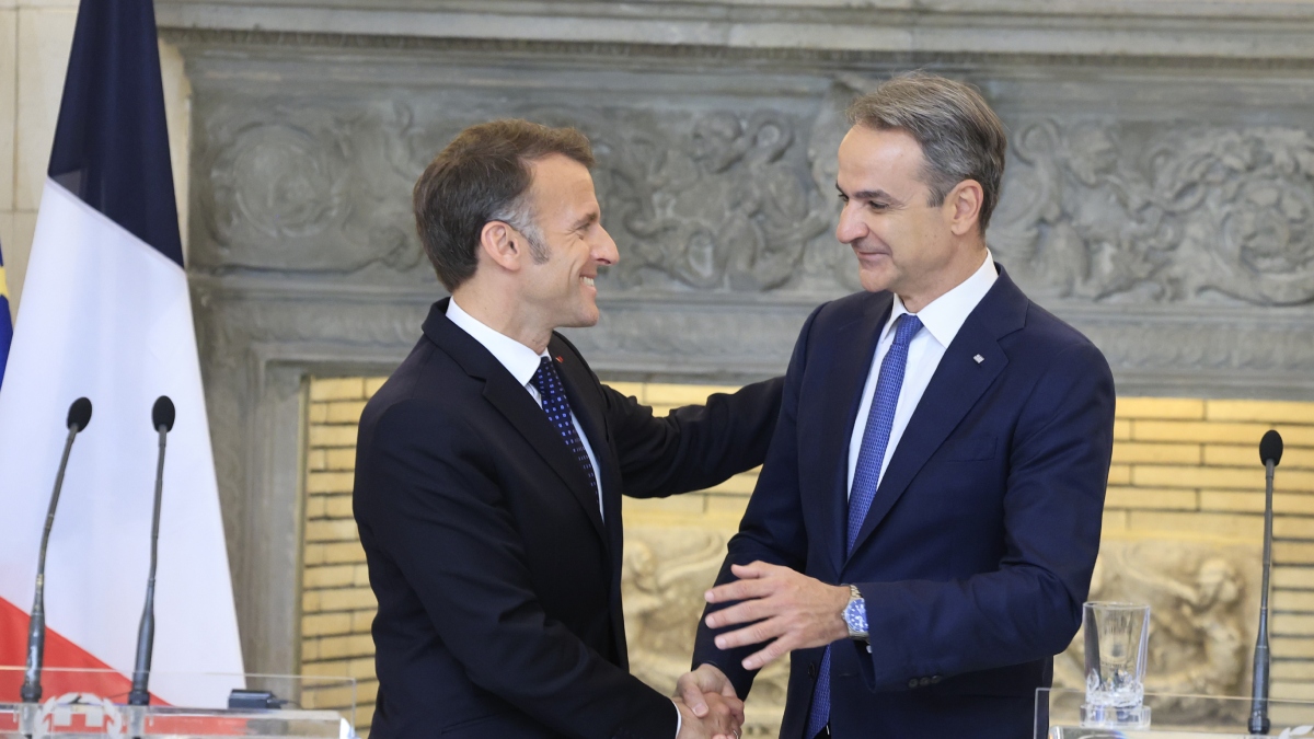 Στο Παρίσι την Τετάρτη ο Μητσοτάκης – Συνάντηση με τον Εμανουέλ Μακρόν
