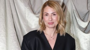 Μαρία Ηλιάκη: Δέχθηκε κουτσουλιά την ώρα που έκανε δηλώσεις – «Παρακολουθώ τον ανταγωνισμό»