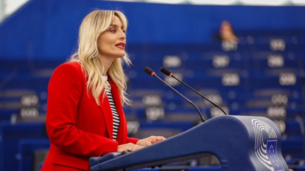 Ελεονώρα Μελέτη: «Όταν δικάζουμε υποθέσεις βιασμού δεν πρέπει να ρωτάμε το θύμα τι φορούσε, ή γιατί δεν έφυγε»