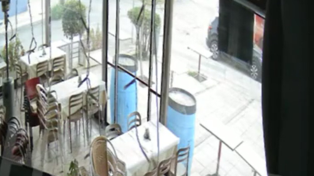 Μενίδι: Βίντεο ντοκουμέντο από την φονική παράσυρση της 82χρονης από νταλίκα