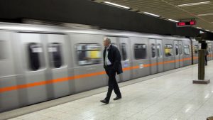 Καταγγελία στο DEBATER για το μετρό: “Συρμός στην Εθνική Άμυνα ήταν ακινητοποιημένος με κλειστές πόρτες για πάνω από 15 λεπτά”