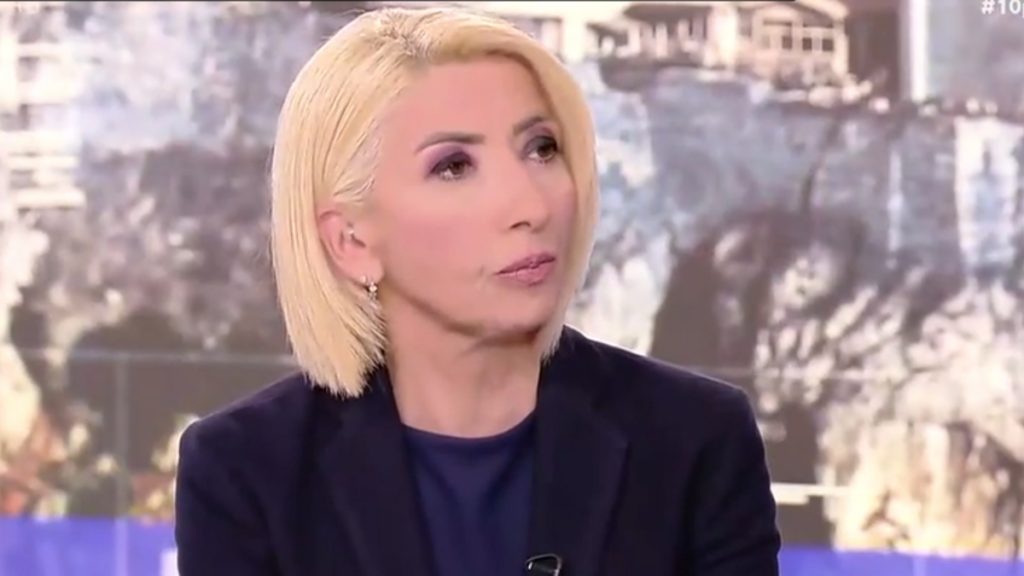 Μίνα Καραμήτρου σε Στέφανο Κασσελάκη: «Ως γυναίκα έχω μάθει να αντέχω 10 φορές παραπάνω»