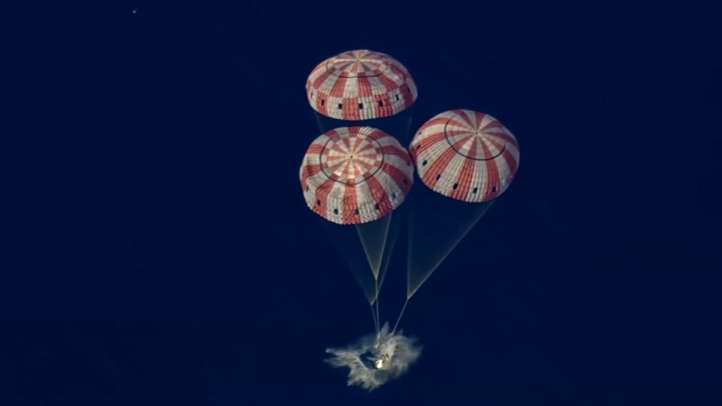 Επέστρεψε στη γη η αποστολή του Artemis II – Σώοι οι τέσσερις αστροναύτες (βίντεο)