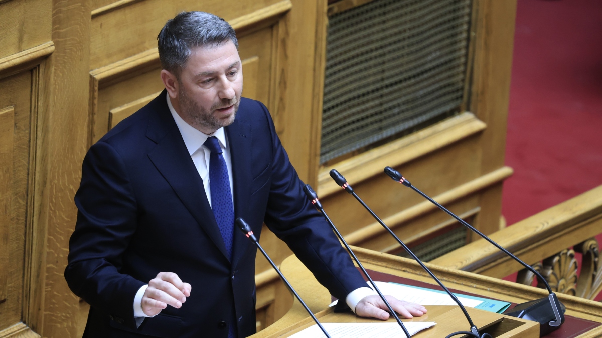 Κυβερνητικές πηγές κατά Ανδρουλάκη: “Μετατρέπεται σε “πράσινη” Ζωή”