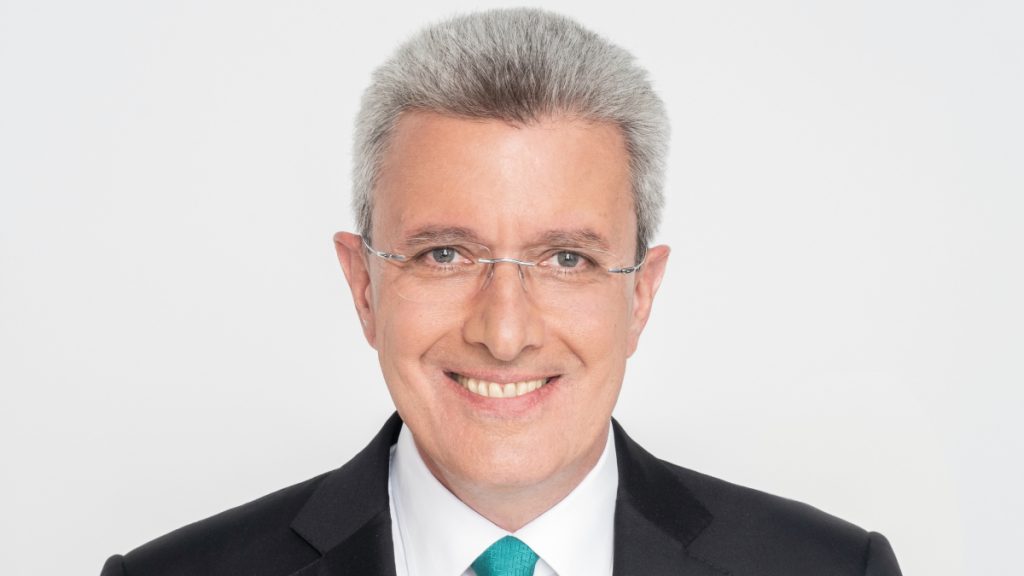 Ο ΑΝΤ1 ανανεώνει τη συνεργασία του με τον Νίκο Χατζηνικολάου – Η επίσημη ανακοίνωση του σταθμού