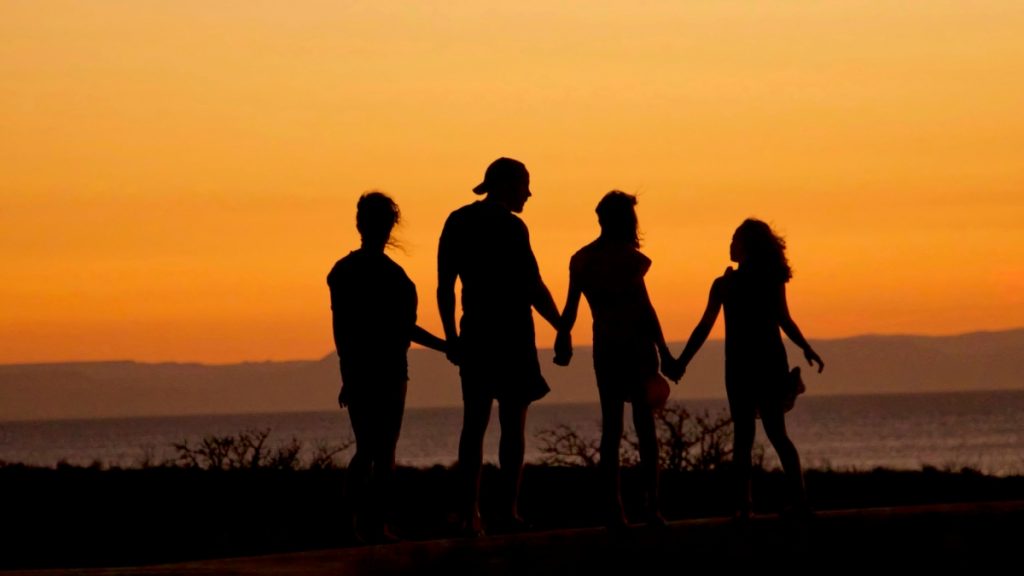 Οικογένειες με παιδιά: Εφάπαξ ενίσχυση 150 ευρώ ανά τέκνο – Ποιοι είναι οι δικαιούχοι