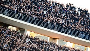 ΠΑΟΚ – ΟΦΗ: Ένταση με την αστυνομία και προβλήματα εισόδου στο Πανθεσσαλικό (Βίντεο)